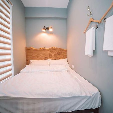 Tomiris Lady'S Capsul Hostel Only For Women Almati Kültér fotó