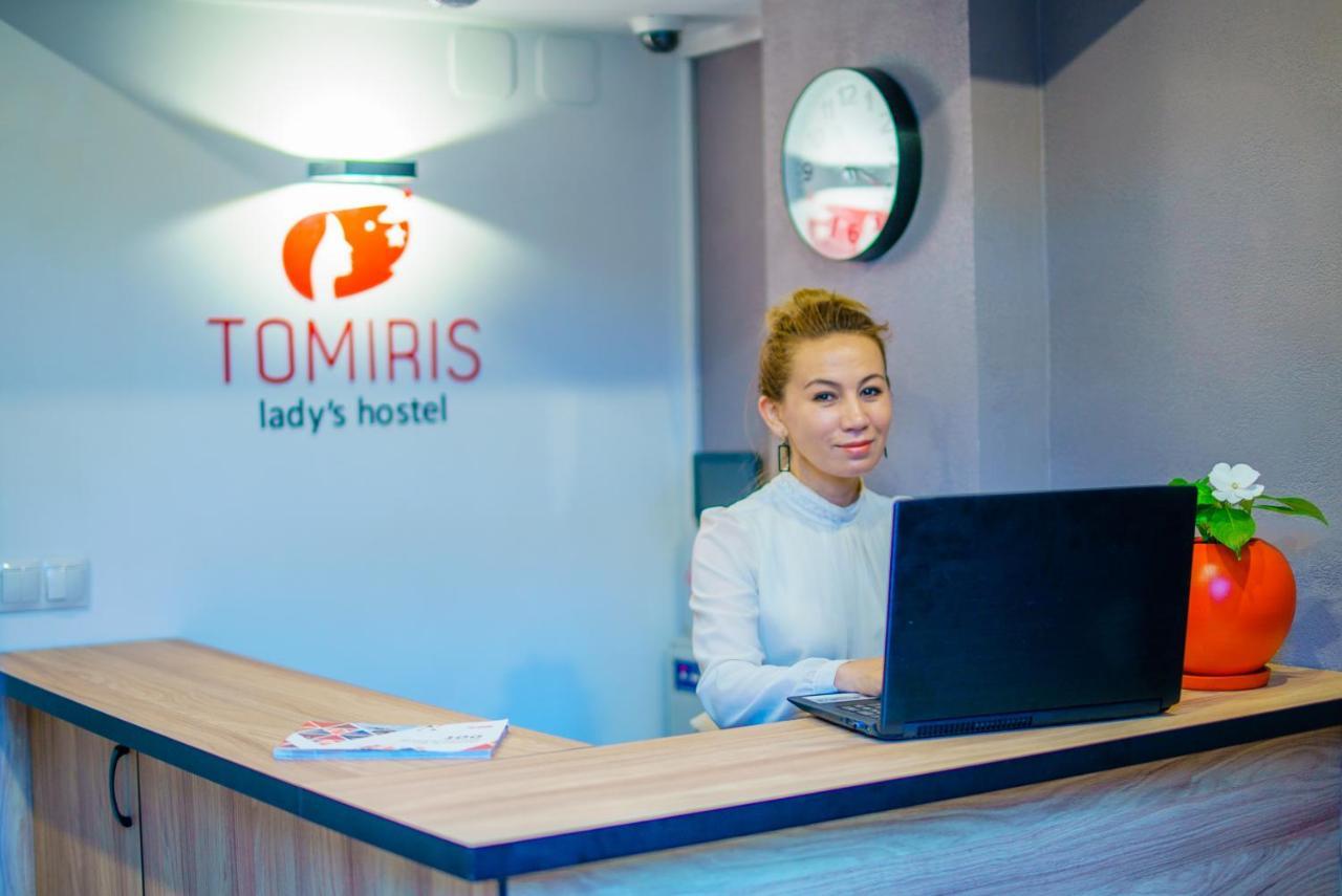 Tomiris Lady'S Capsul Hostel Only For Women Almati Kültér fotó