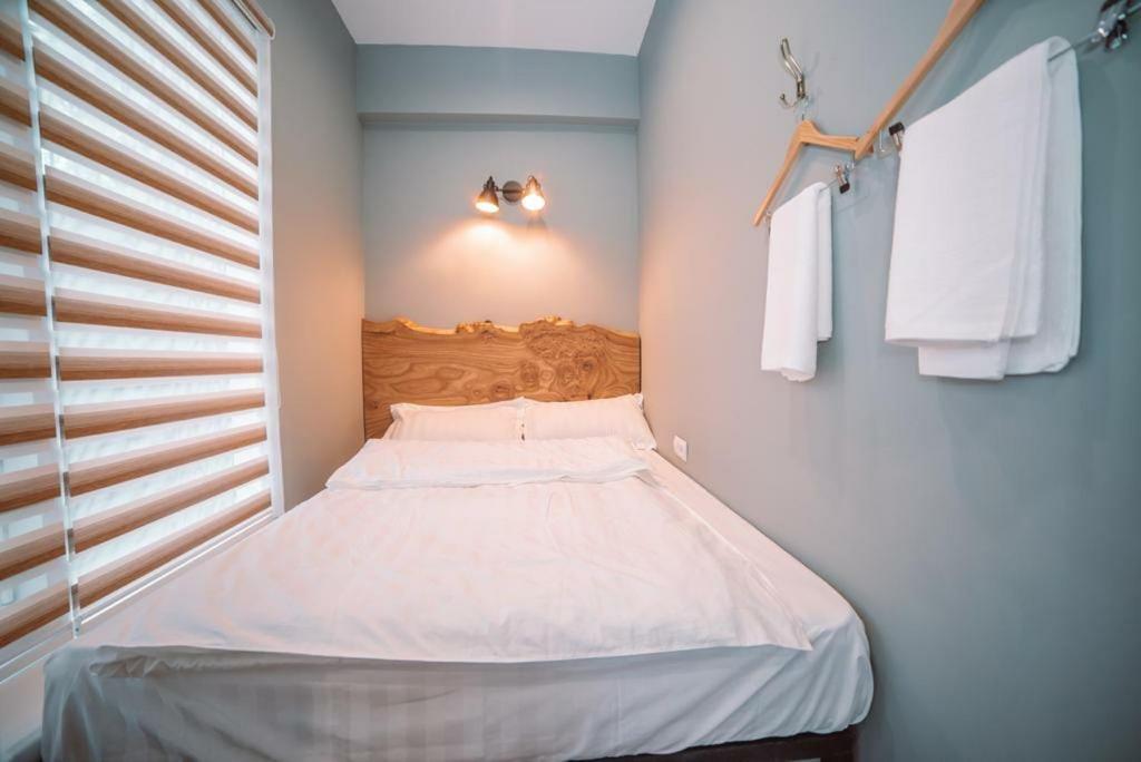 Tomiris Lady'S Capsul Hostel Only For Women Almati Kültér fotó